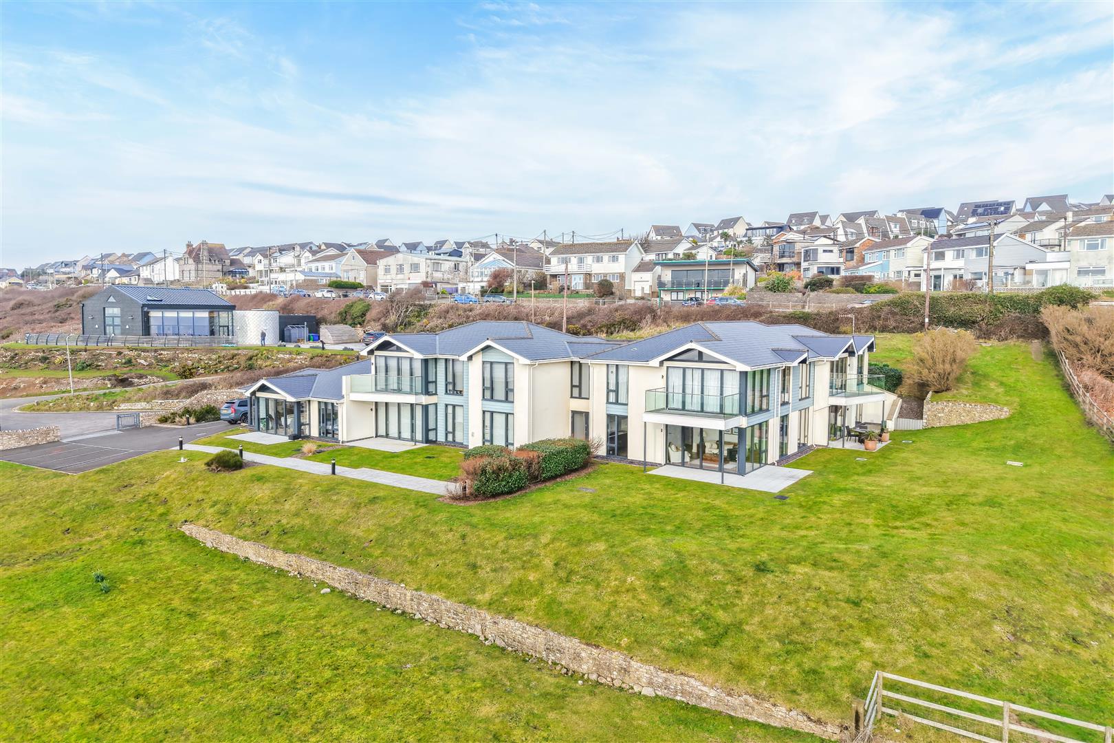 Apartment 6, Horizon, Slon Lane, Ogmore By Sea, Vale of Glamorgan, CF32 0PN